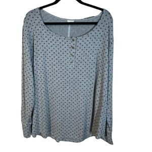 A Buttercream Bamboo top in size 3X